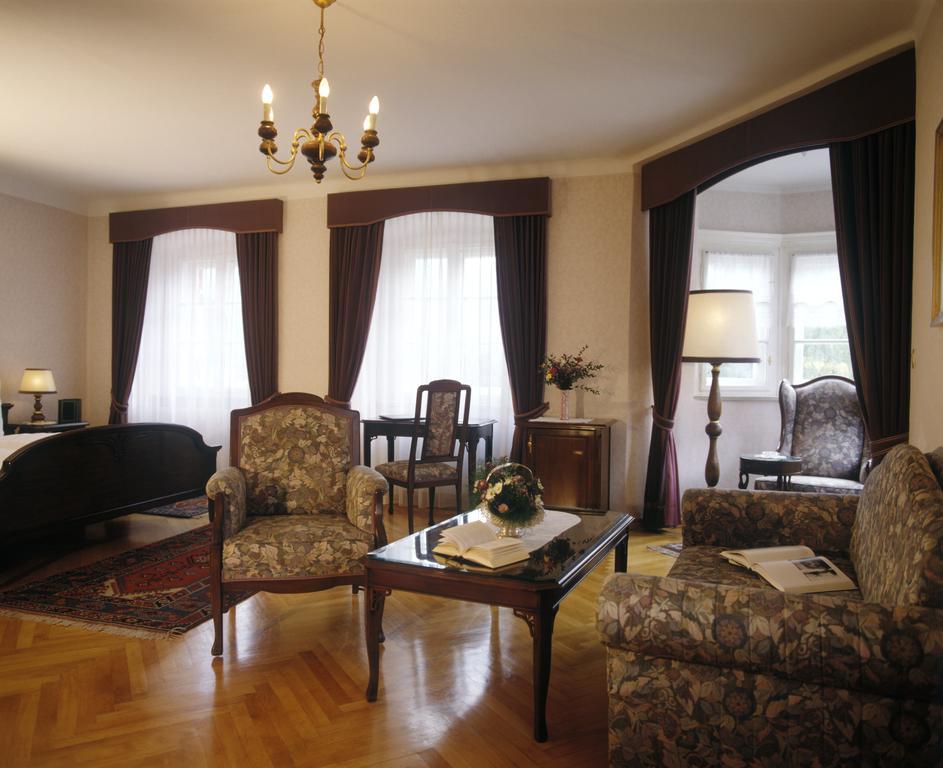 Schlosshotel Post Edelfreisitz Sprengenstein 임스트 외부 사진