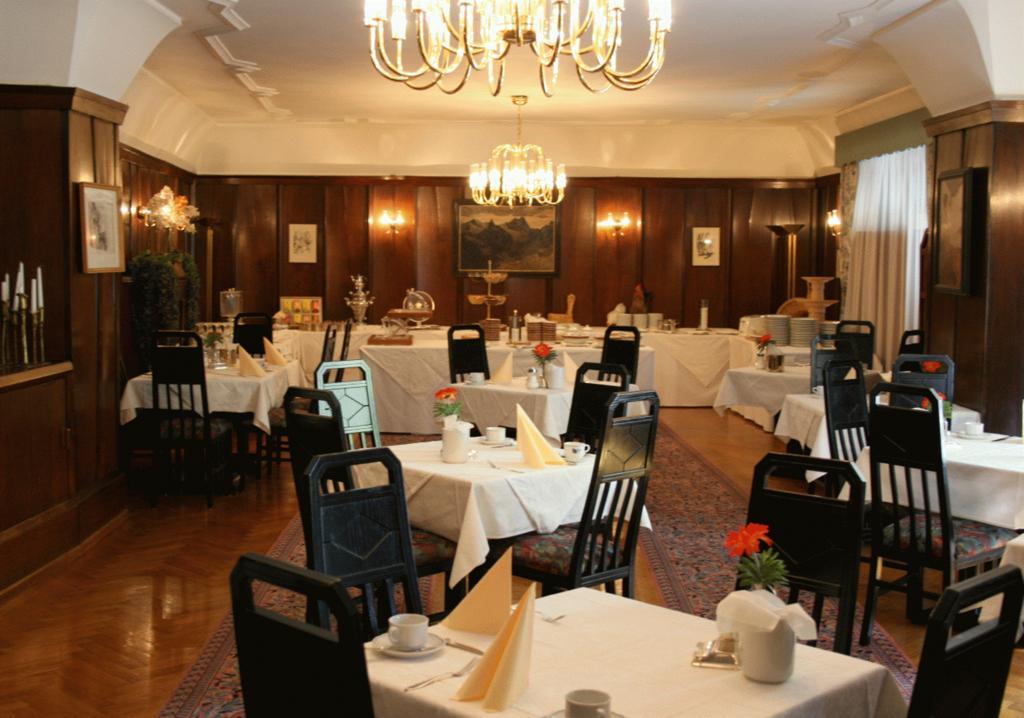 Schlosshotel Post Edelfreisitz Sprengenstein 임스트 외부 사진